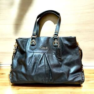 Coach NWT F15513 Ashley Leather Carryall Black